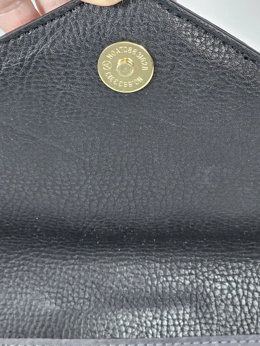 Danielle Nicole x Harry Potter Hufflepuff Uniform Clutch Gold Chain